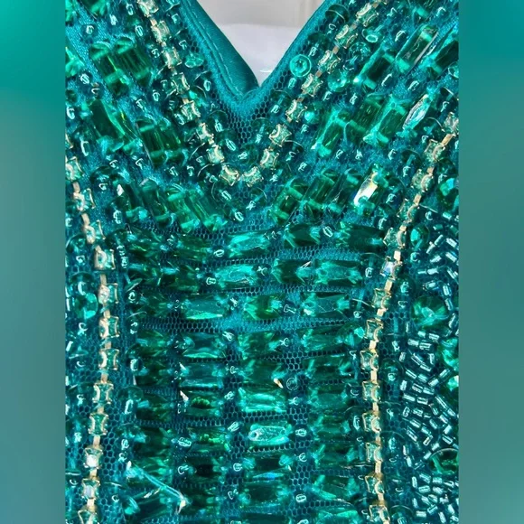 Sherri Hill size 2 emerald beaded cocktail dress - Picture 5 of 17